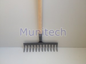 Garden Rake complete with handle 12 tooth